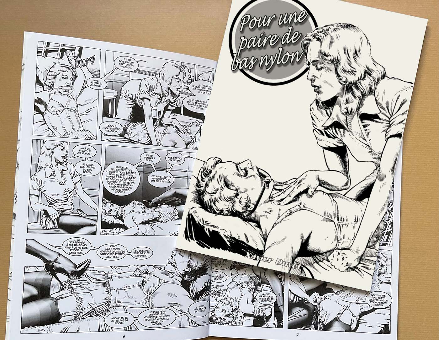 album de Xavier Duvet pour une paire bas nylon